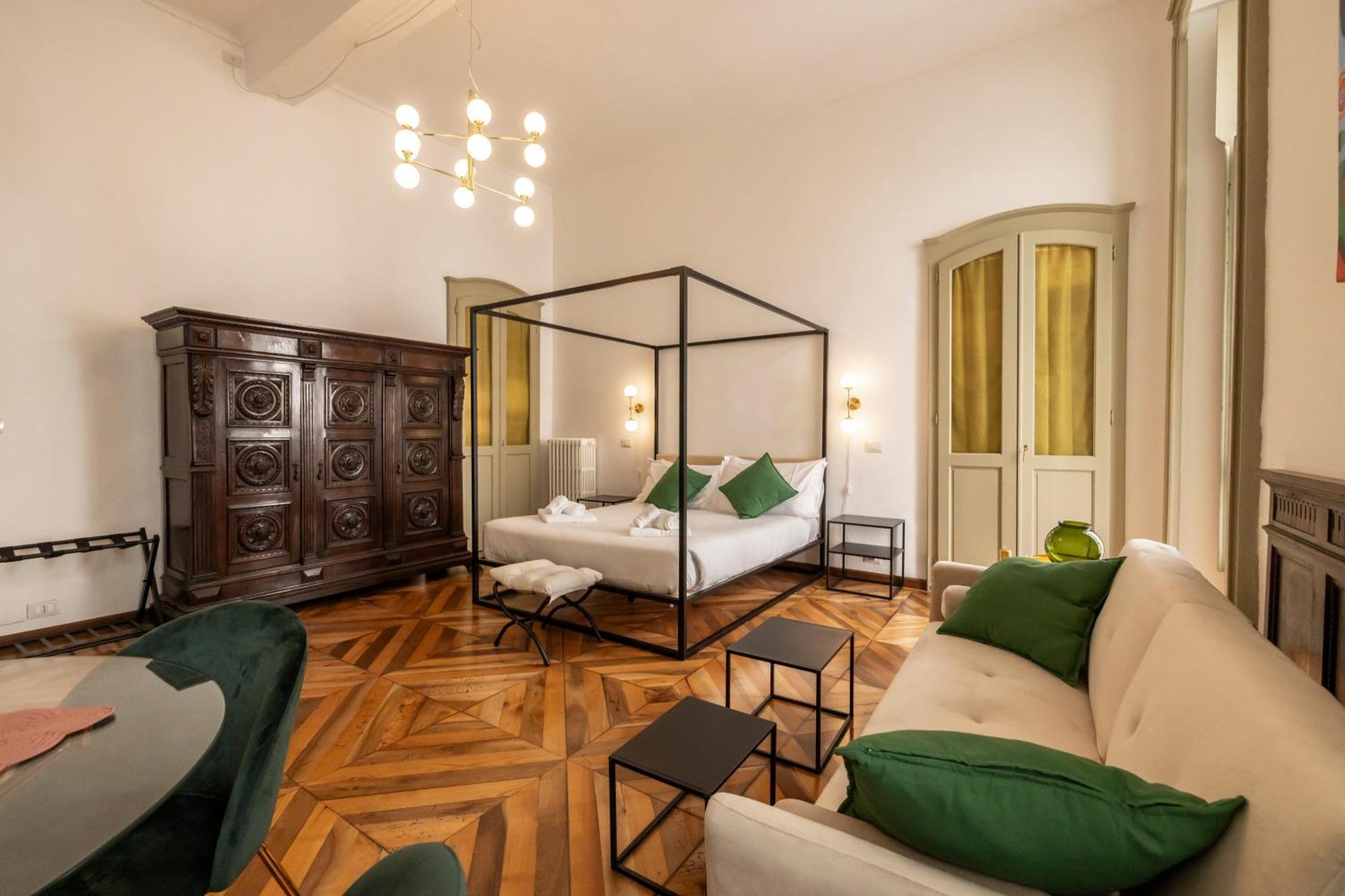 Mercanti E Viaggiatori 都灵 外观 照片